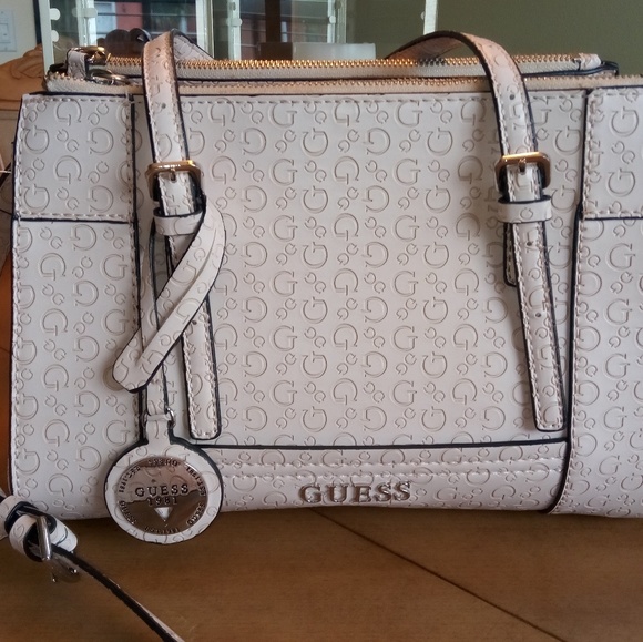 Guess Handbags - Guess Purse